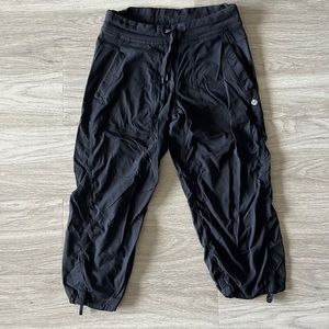 LULULEMON STUDIO CROP